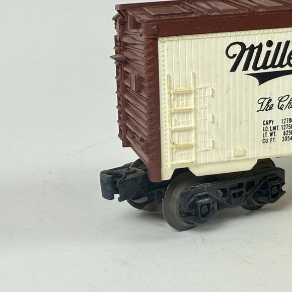 Lionel 1973 Miller High Life Train Boxcar URT CO 9852 Champagne Of Beers - Picture 5 of 9